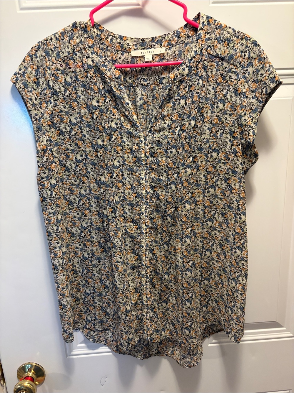 Kensie Blue Multi Floral Split-Neck Cap-Sleeve Blouse